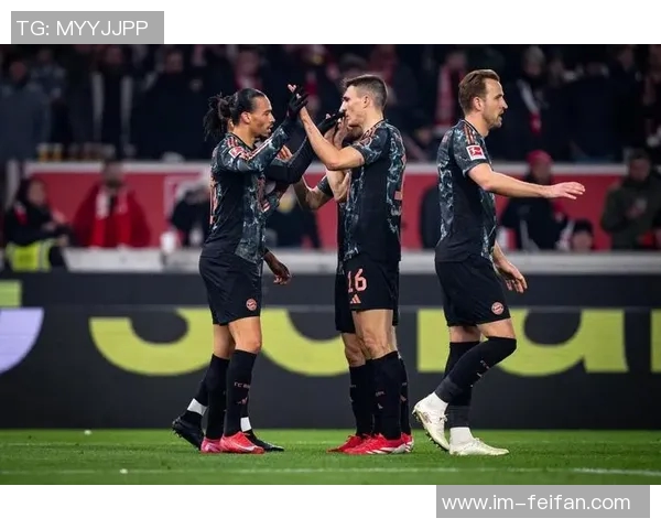 凯恩神勇表现连中两元拜仁迅速取得2-0领先优势